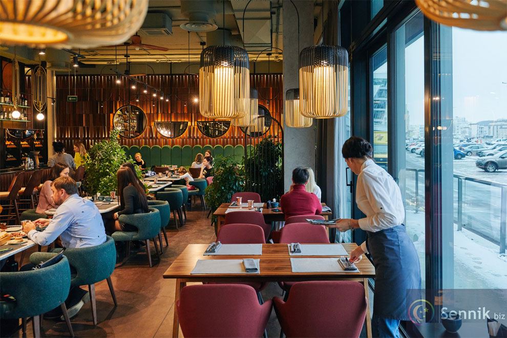 Jedzenie 8 jedzenie w restauracji