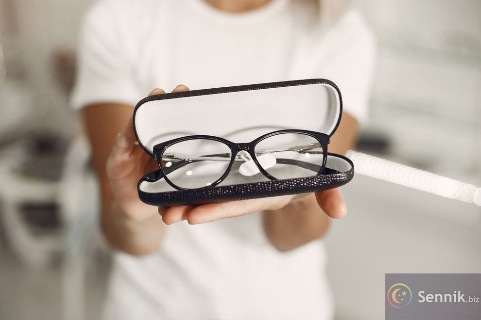 znaczenie snu okulary
