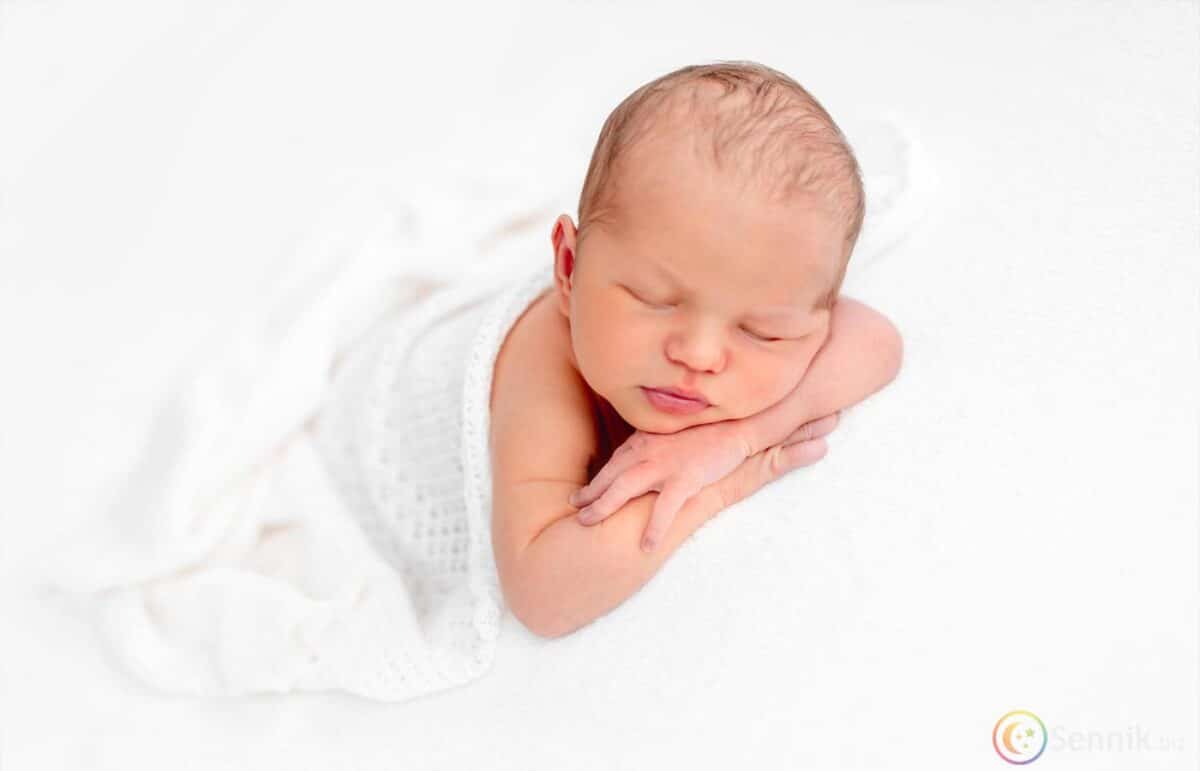 znaczenie snu noworodek
